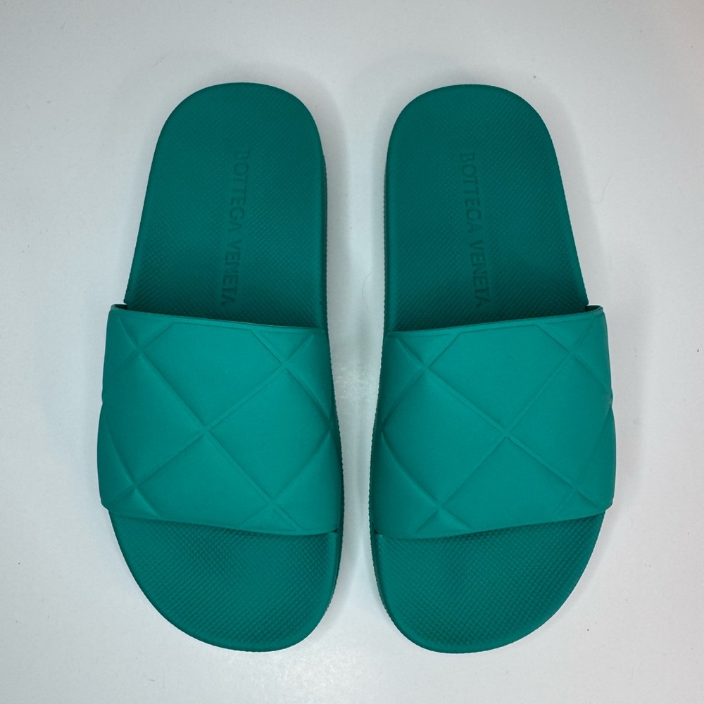 New! Never Worn! Bottega Veneta Teal Slide Sandals!